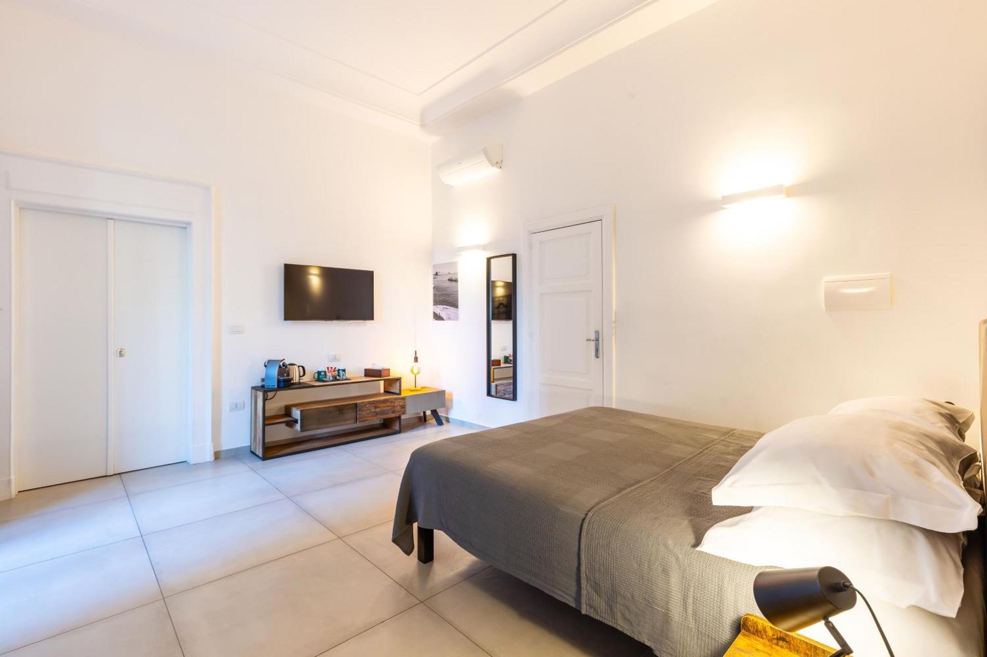 Residenza Partanna By Napoliapartments Exterior photo